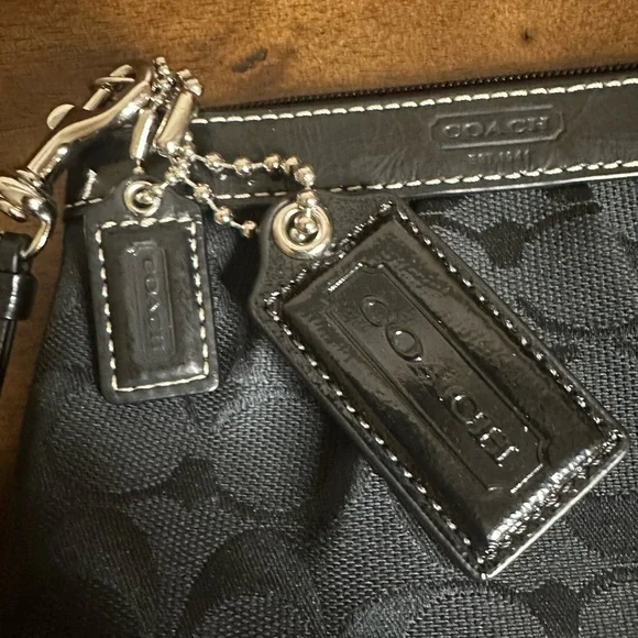 Coach Black Wristlet Bag NWOT - Picture 9 of 11